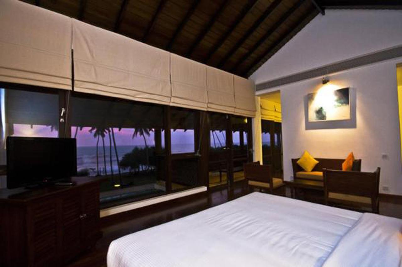 Grand Beach Вадува Екстериор снимка