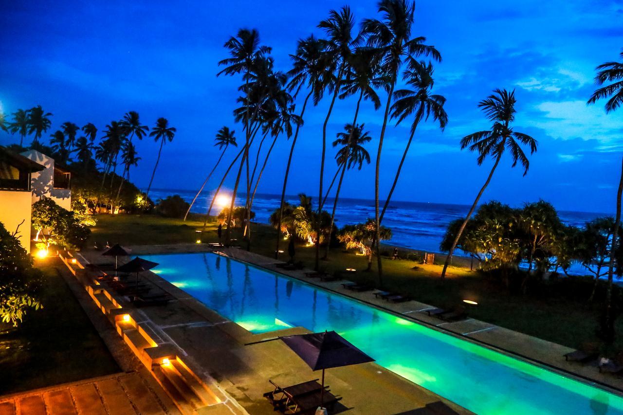 Grand Beach Вадува Екстериор снимка