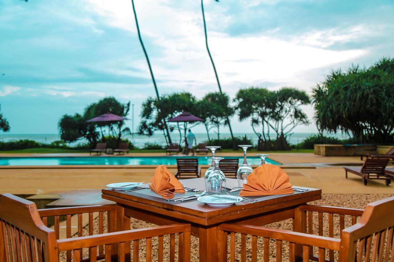 Grand Beach Вадува Екстериор снимка